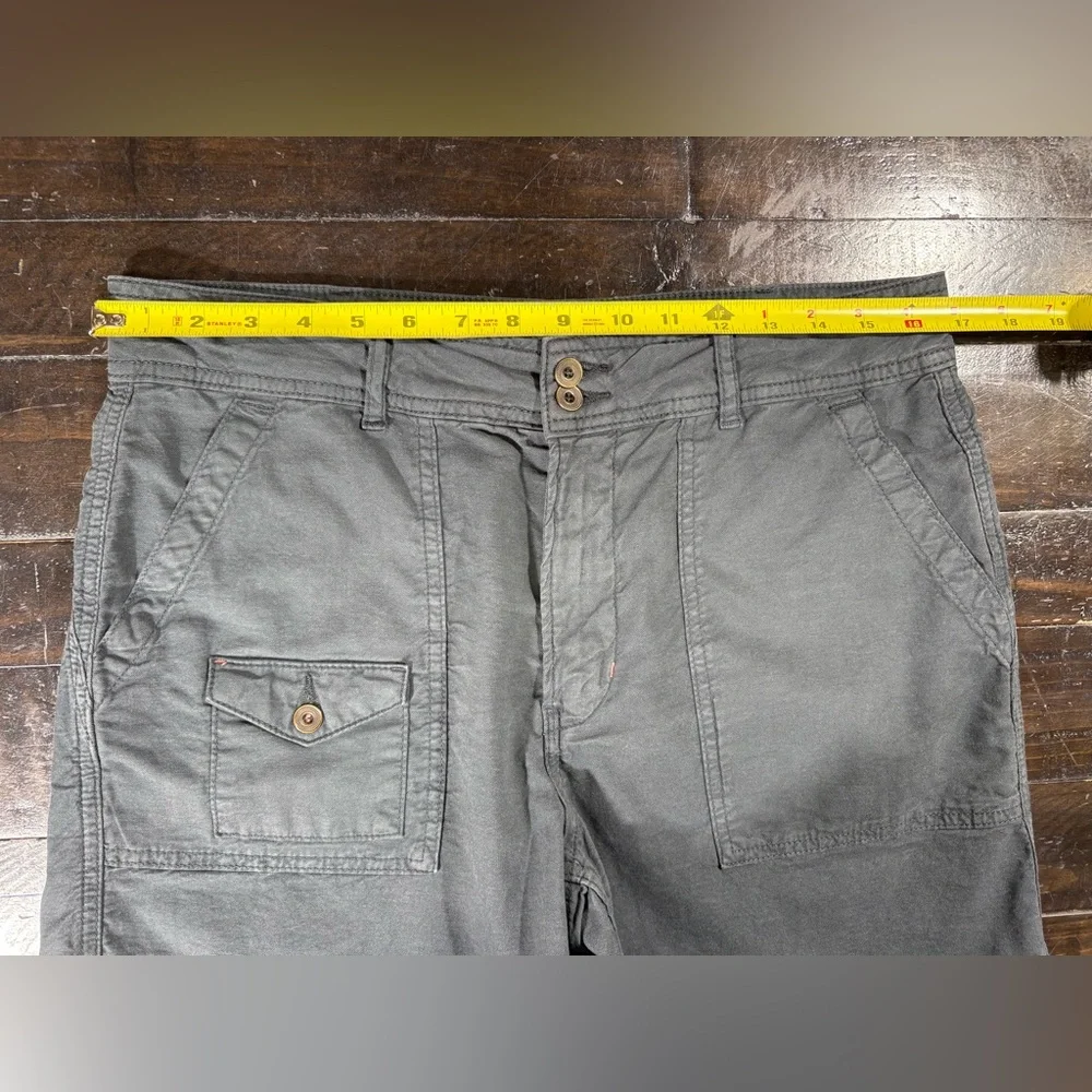 Anthropologie The Wanderer 6” Inseam Shorts Size 31 Navy